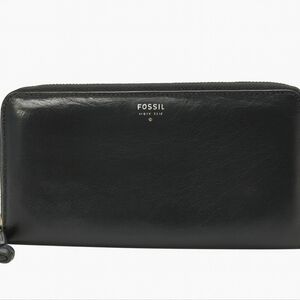 FOSSIL LEATHER WALLET